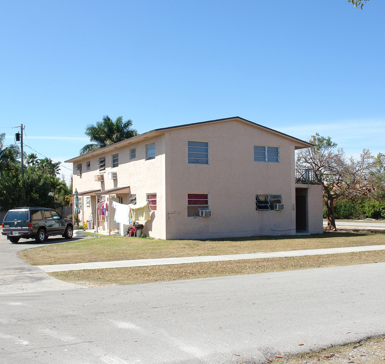 1338 NE 1st Ave in Homestead, FL - Building Photo