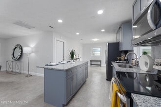 7869 Jolliet Dr in Jacksonville, FL - Building Photo - Building Photo