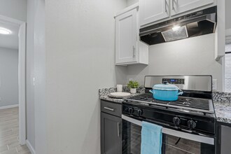 9207 Santa Rosalia Ct in El Paso, TX - Foto de edificio - Building Photo