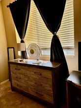 1699 Deep Spring Ave in Las Vegas, NV - Building Photo - Building Photo