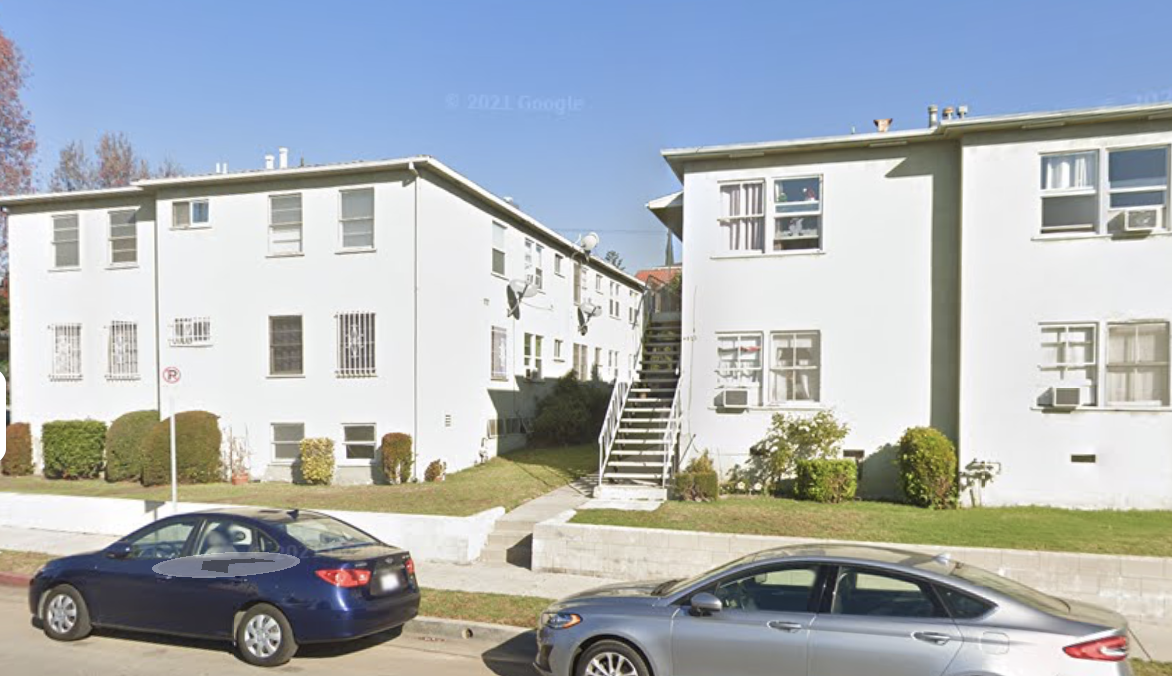 1362 S Longwood Ave in Los Angeles, CA - Building Photo