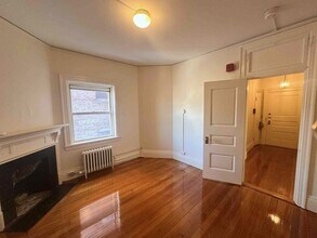 66 Beacon St in Boston, MA - Foto de edificio - Building Photo