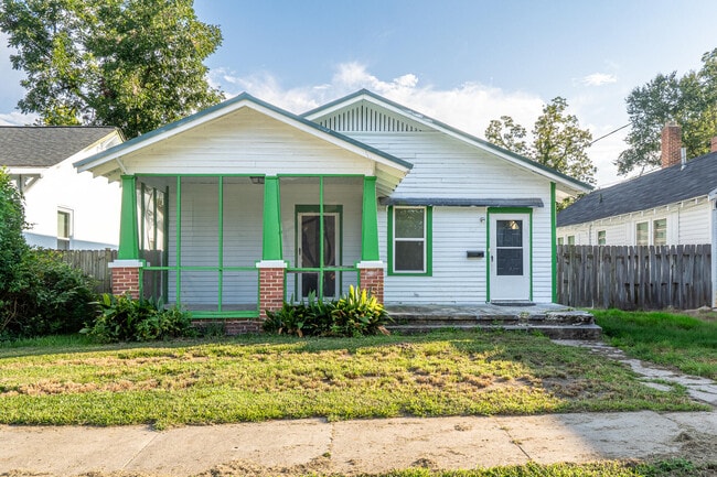 property at 1734 Fenwick St