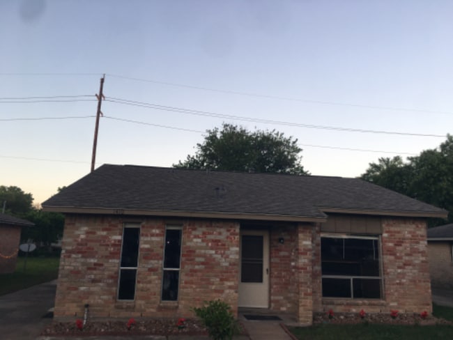 1410 N Avenue R in Freeport, TX - Building Photo - Building Photo