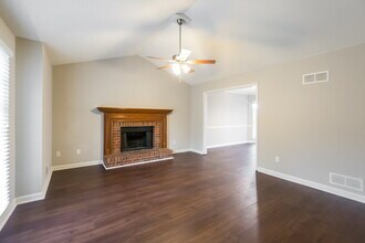 2715 Horseshoe Creek Dr in Marietta, GA - Building Photo - Building Photo