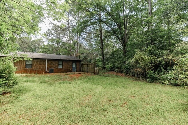 1182 Whit Davis Rd in Athens, GA - Building Photo - Building Photo