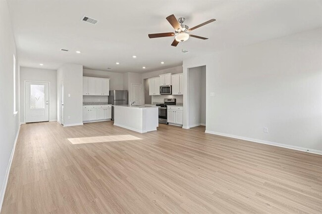 10811 Hickory Ln in Beasley, TX - Building Photo - Building Photo
