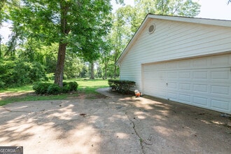 97 Line Creek Rd in Senoia, GA - Building Photo - Building Photo