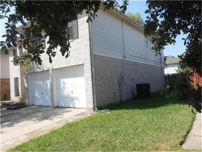 6719 Lower Arrow Dr in Houston, TX - Building Photo - Building Photo