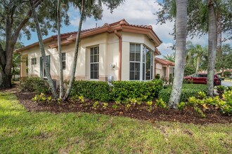68 Monterey Pointe Dr in Palm Beach Gardens, FL - Building Photo - Building Photo