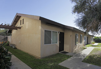 3750 Franklin Ave in Fullerton, CA - Building Photo - Building Photo