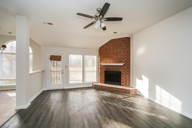 7117 Gloucester Way Dr in Memphis, TN - Building Photo - Building Photo