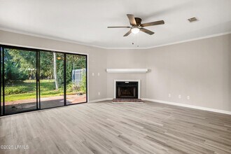 5 Battery Ln in Beaufort, SC - Building Photo - Building Photo