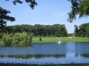 Hickory Hills Village in Battle Creek, MI - Building Photo - Building Photo