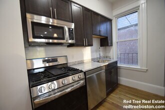 48 Gloucester St, Unit 3 in Boston, MA - Building Photo - Building Photo