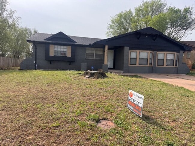 property at 2908 SE 47th St