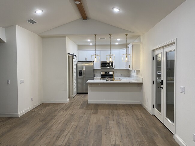 7522 Alta Cuesta Dr, Unit NA in Rancho Cucamonga, CA - Building Photo - Building Photo