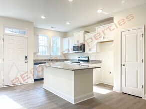 6435 Granite Quarry Dr in Raleigh, NC - Building Photo - Building Photo