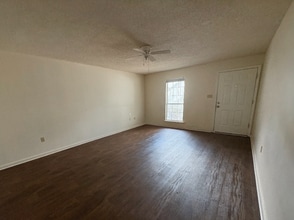 1469 Green St in Valdosta, GA - Building Photo - Building Photo