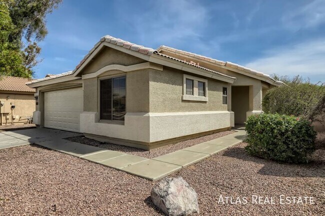13281 W Mauna Loa Ln in Surprise, AZ - Foto de edificio - Building Photo