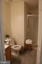 22909 Benson Terrace in Sterling, VA - Building Photo - Building Photo