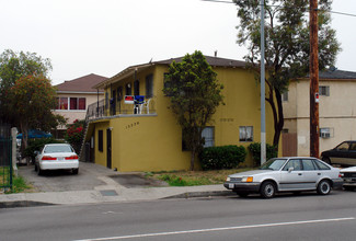 13220 S Vermont Ave in Gardena, CA - Building Photo - Building Photo