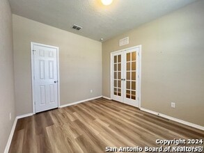 11742 Silver Horse in San Antonio, TX - Building Photo - Building Photo