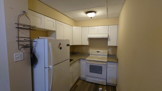 18 S Forklanding Rd, Unit 18 South in Maple Shade, NJ - Building Photo - Building Photo