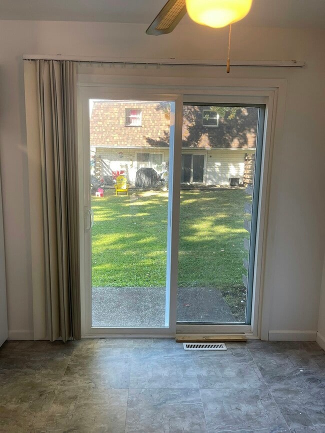 4161 W Ridge Rd in Erie, PA - Building Photo - Building Photo