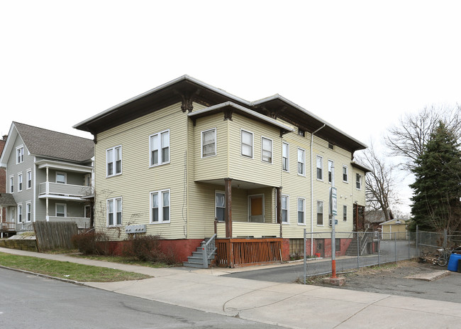 367-369 Park St in New Britain, CT - Building Photo - Building Photo