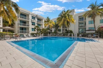 110 Washington Ave, Unit 1523 in Miami Beach, FL - Building Photo - Building Photo