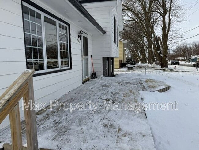 205 2nd St NW in Bondurant, IA - Building Photo - Building Photo