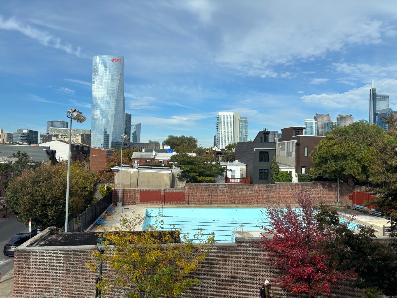 2610 South St in Philadelphia, PA - Building Photo