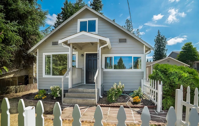 property at 1426 Queen Ave NE