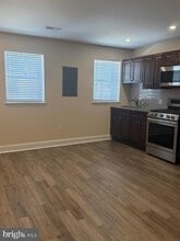 3000 S 15th St in Philadelphia, PA - Building Photo - Building Photo