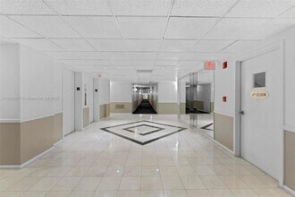 1800 S Ocean Blvd in Pompano Beach, FL - Building Photo - Building Photo