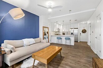 99 Montgomery St-Unit -2B / 202 in Jersey City, NJ - Building Photo - Building Photo