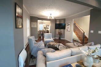 425 W Broad St in Westfield, NJ - Building Photo - Building Photo