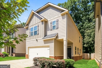 85 Milton Dr in Covington, GA - Building Photo - Building Photo