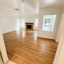 17429 Burbank Blvd in Encino, CA - Building Photo