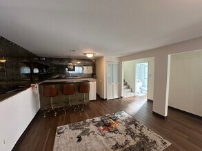 7304 174th St in Tinley Park, IL - Foto de edificio - Building Photo