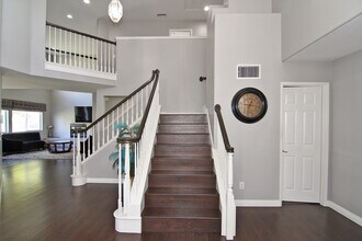 26426 Cardinal Dr in Santa Clarita, CA - Building Photo - Building Photo