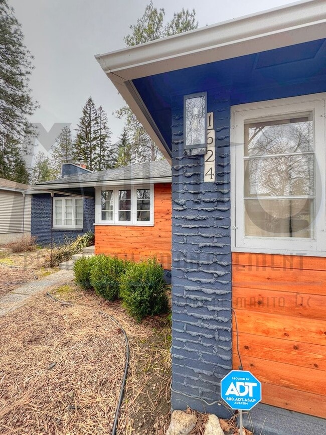 1624 S Grand Blvd in Spokane, WA - Building Photo - Building Photo