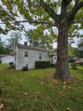 5744 Hoover Ave in Hanahan, SC - Building Photo - Building Photo