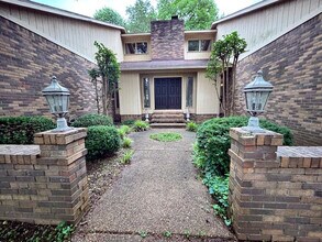 1726 Wiltshire Dr in Murfreesboro, TN - Building Photo - Building Photo