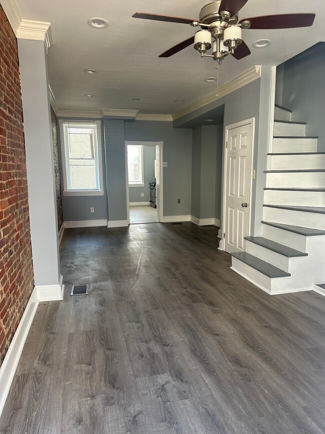 1361 E Hewson St in Philadelphia, PA - Building Photo - Building Photo
