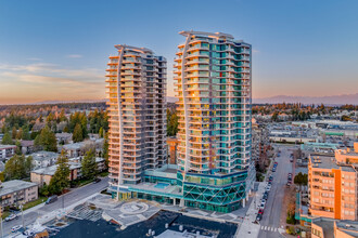 Foster Martin in White Rock, BC - Building Photo - Building Photo