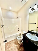 1101 Shiraz Dr in Centerton, AR - Building Photo - Building Photo