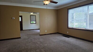 826 Tayco St in Menasha, WI - Building Photo - Building Photo