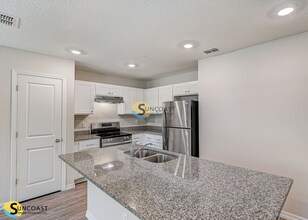 9564 Hood Rd in Jacksonville, FL - Building Photo - Building Photo